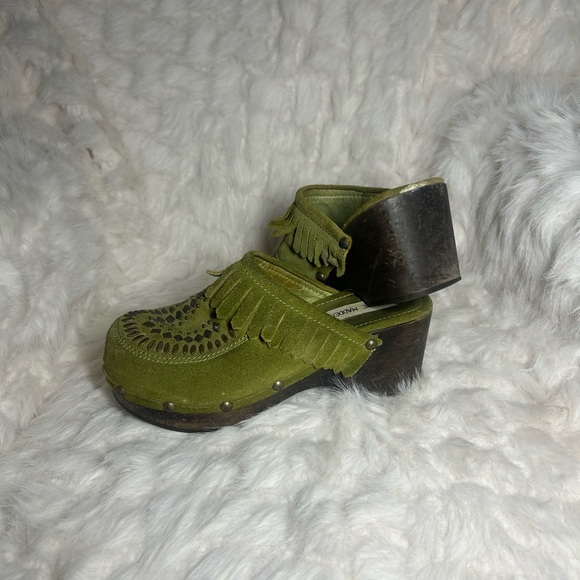 fairycore Steve Madden Green Suede Women's shoes studded clogs whimsigoth - Picture 2 of 2